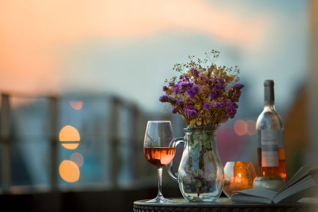 4 Simple Hacks For Making Your Wine Last Longer